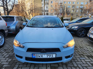 Mitsubishi Lancer foto 14