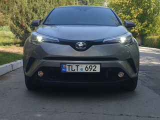 Toyota C-HR foto 3