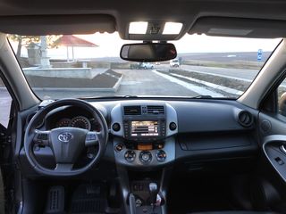 Toyota Rav 4 foto 3