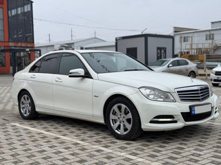 Mercedes C-Class foto 3