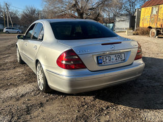 Mercedes E-Class foto 5