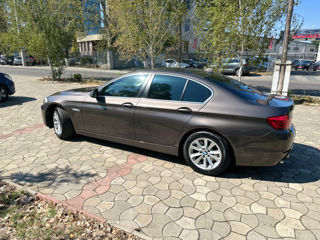 BMW 5 Series foto 2