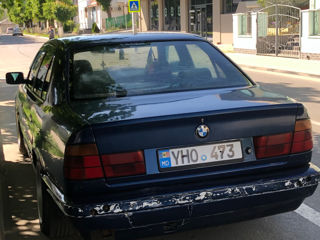 BMW 5 Series foto 4