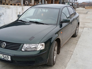 Volkswagen Passat foto 3