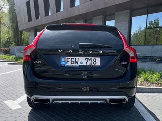 Volvo V60 Cross Country foto 5