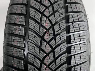 Vind 4 anvelope de iarna 225/65/r17 Goodyear recent aduse strea foarte buna foto 3