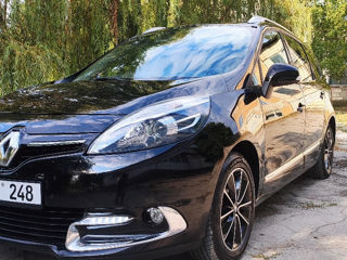 Renault Grand Scenic foto 2