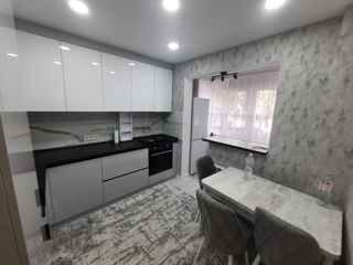 Apartament cu 3 camere, 72 m², Botanica, Chișinău foto 8