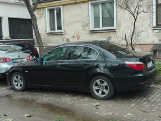 BMW 5 Series foto 4