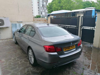 BMW 5 Series foto 3