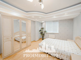 Apartament cu 3 camere, 121 m², Centru, Chișinău foto 2
