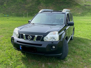 Nissan X-Trail foto 1