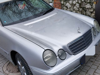 Mercedes E-Class foto 3