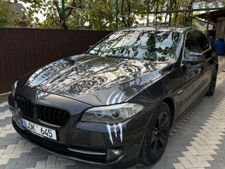 BMW 5 Series foto 1