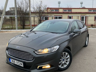 Ford Mondeo foto 2