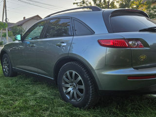 Infiniti FX foto 2