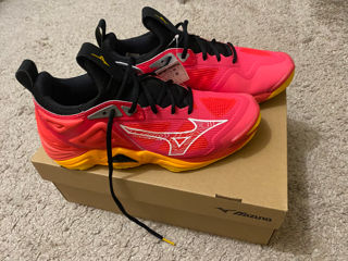 Кроссовки Mizuno Wave momentum 3 foto 1