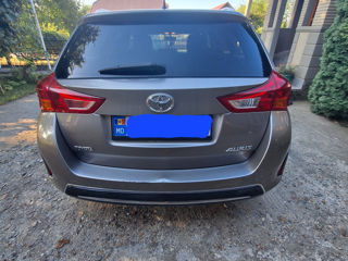 Toyota Auris foto 2