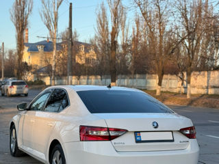 Skoda Superb foto 4