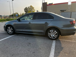 Volkswagen Jetta foto 6