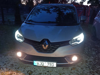 Renault Grand Scenic foto 10