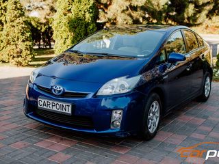 Toyota Prius Plus chirie foto 6