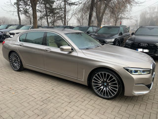 BMW 7 Series foto 2