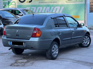 Renault Clio foto 3