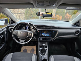 Toyota Auris foto 8