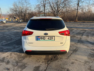 KIA Ceed foto 2