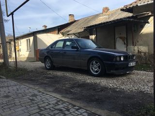 BMW 5 Series foto 6