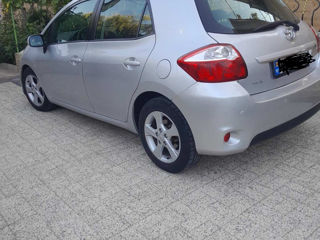 Toyota Auris foto 2