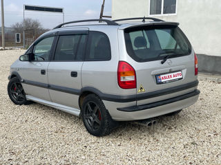 Opel Zafira foto 5