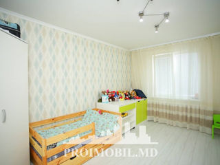 Apartament cu 4 camere, 100 m², Botanica, Chișinău foto 8