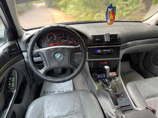 BMW 5 Series foto 9