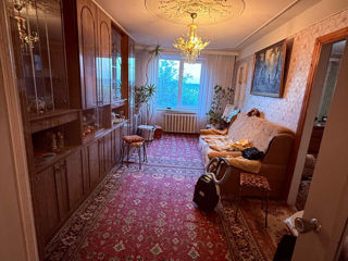 3-комн. кв., 60 м², 3/5 эт.