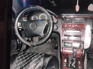 Mercedes E-Class foto 5