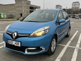 Renault Grand Scenic foto 2