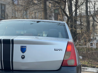 Dacia Logan foto 4