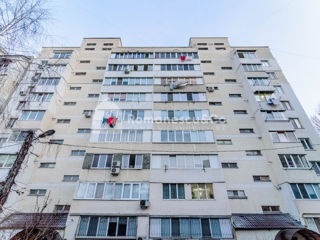 Apartament cu 2 camere, 74 m², Botanica, Chișinău foto 1