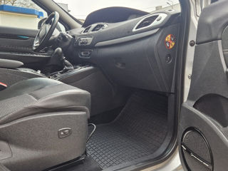 Renault Grand Scenic foto 3