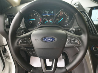 Ford Kuga foto 13