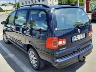 Volkswagen Sharan foto 2