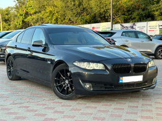 BMW 5 Series foto 3