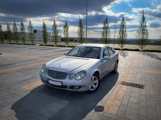 Mercedes E-Class foto 1