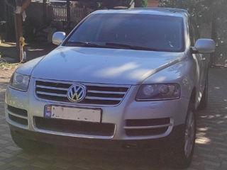 Volkswagen Touareg foto 1