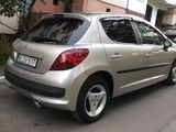 Peugeot 207 foto 2