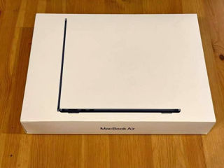 MacBook Air 13 M2 - Midnight 16/256gb