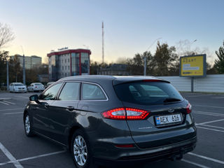 Ford Mondeo foto 4