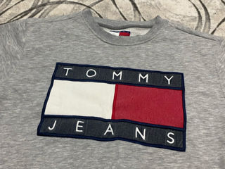 Tommy Hilfiger foto 2